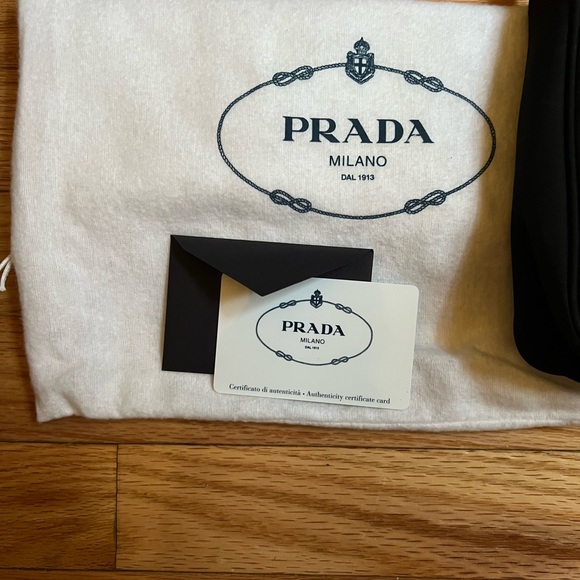Prada Re-Nylon Re-Edition 2000 mini-bag - Black - Picture 8 of 9